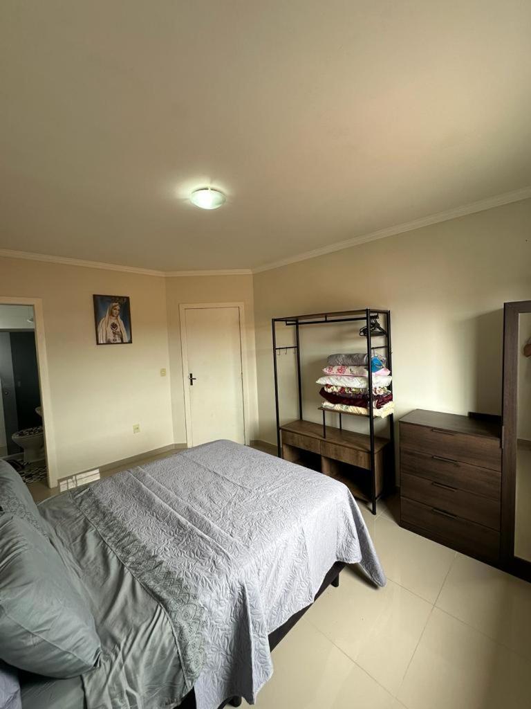 Edesia B-303 - Dois - 1 * Florianopolis